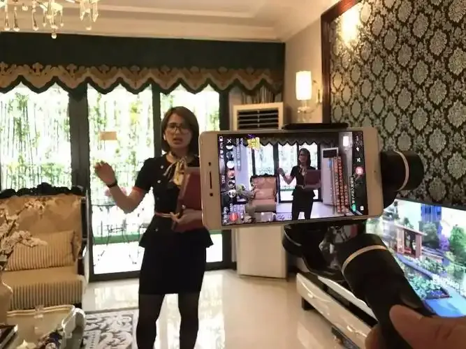 老虎直播app用户评价头像截图